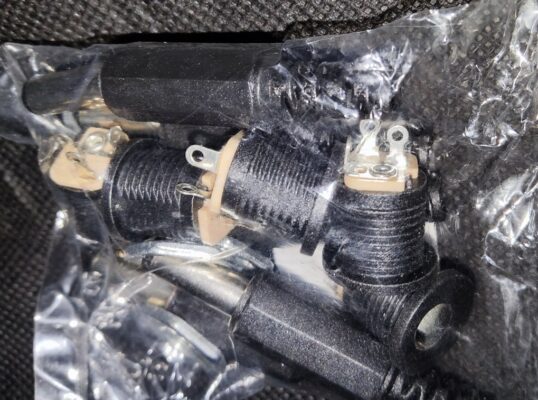 DC Male Jack & Female Jack Socket Screw Nut Panel Mount Connector photo review
