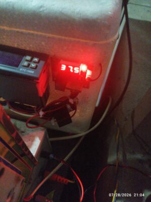 W1209 Digital LED Thermostat Temperature Controller On/Off Switch Control relay Module Waterproof NTC Sensor photo review