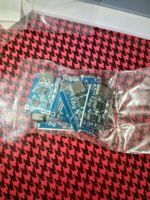 TP4056 Micro USB & Type C 5V 1A 18650 Lithium Battery Charger With Protection photo review